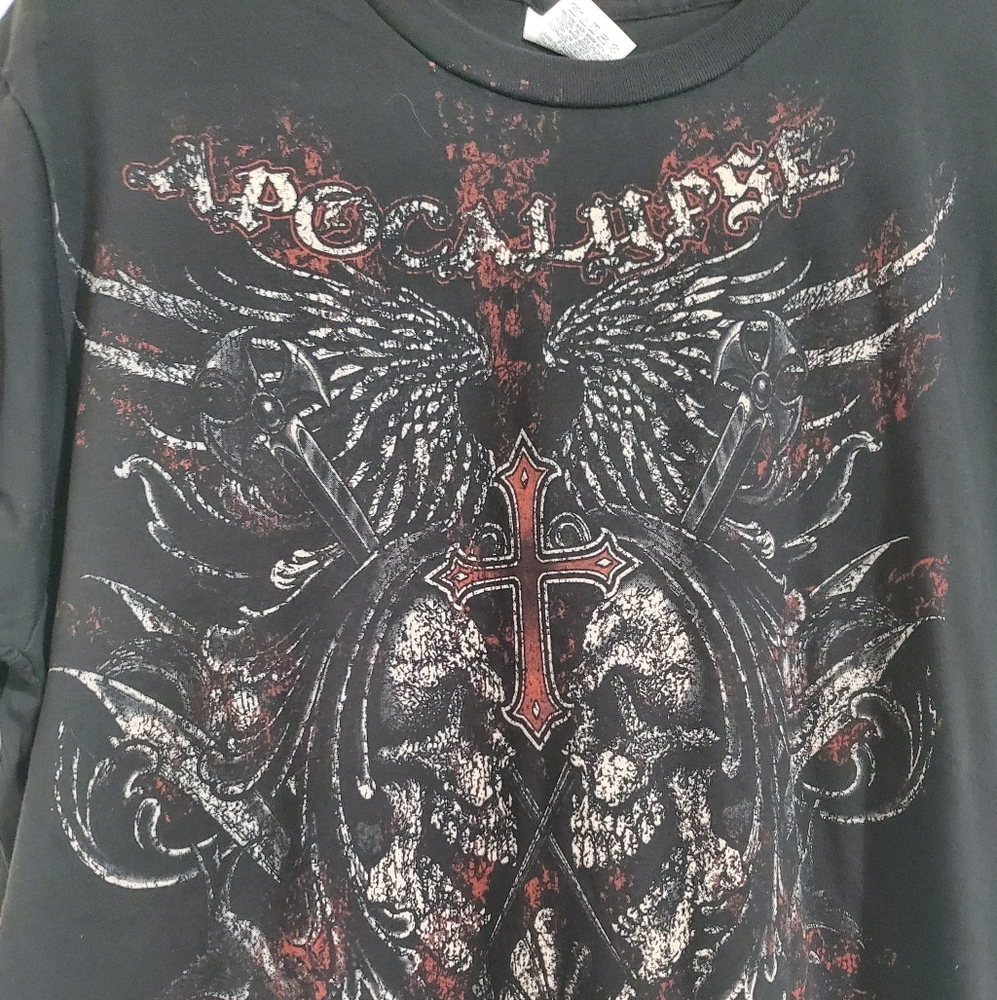 NWOT Fantasy Laughing Evil Skulls Celtic Cross T Shirt Extra Large or Large